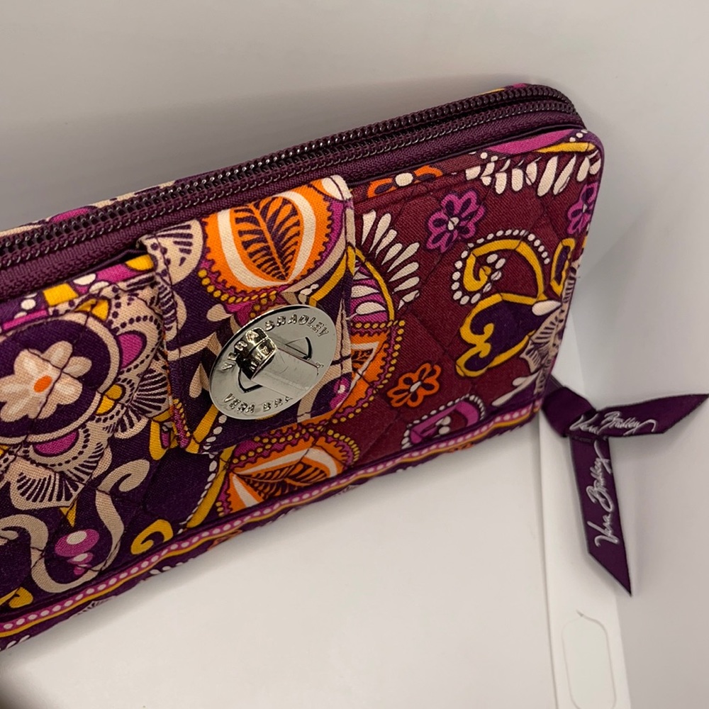 Vera Bradley Turnlock wallet